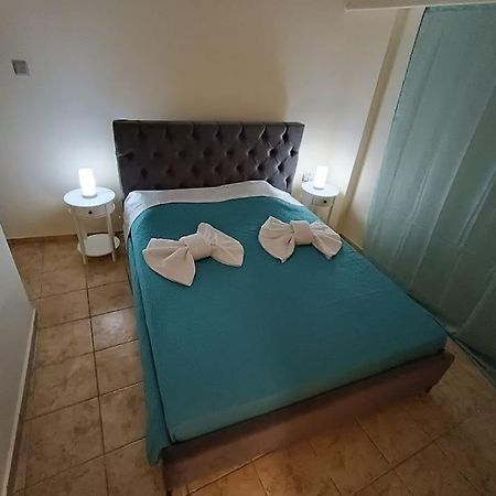 Athens Sky Suites 1 Pireu Exterior foto