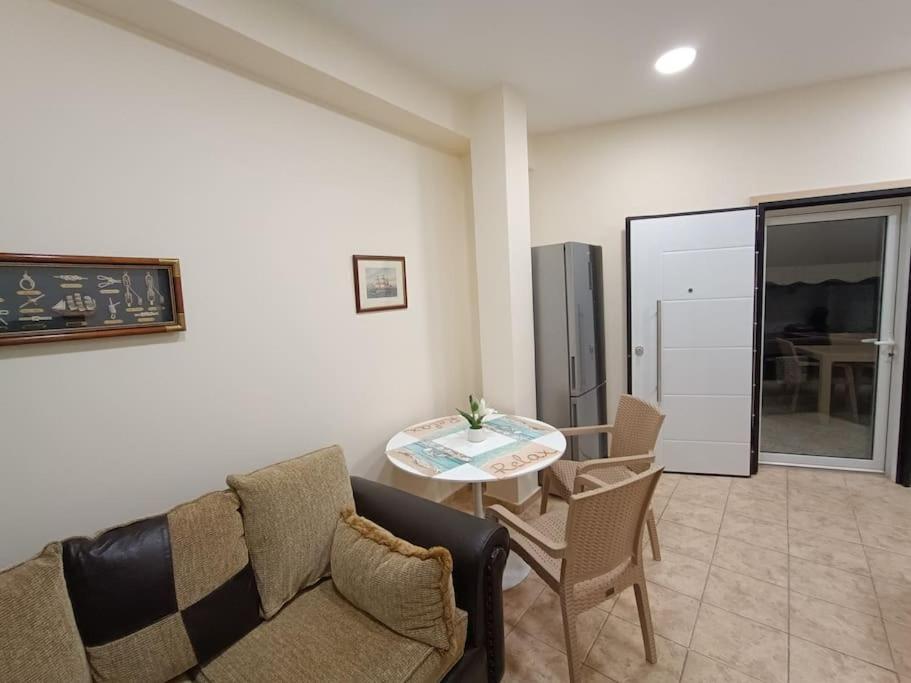 Athens Sky Suites 1 Pireu Exterior foto